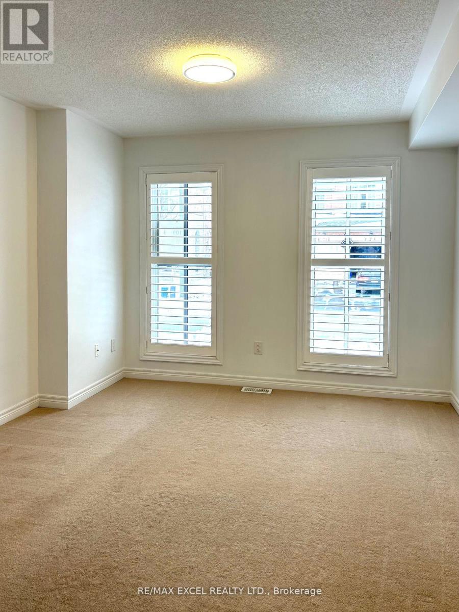 17 Earnshaw Drive, Markham, Ontario  L6C 0E4 - Photo 10 - N12445200