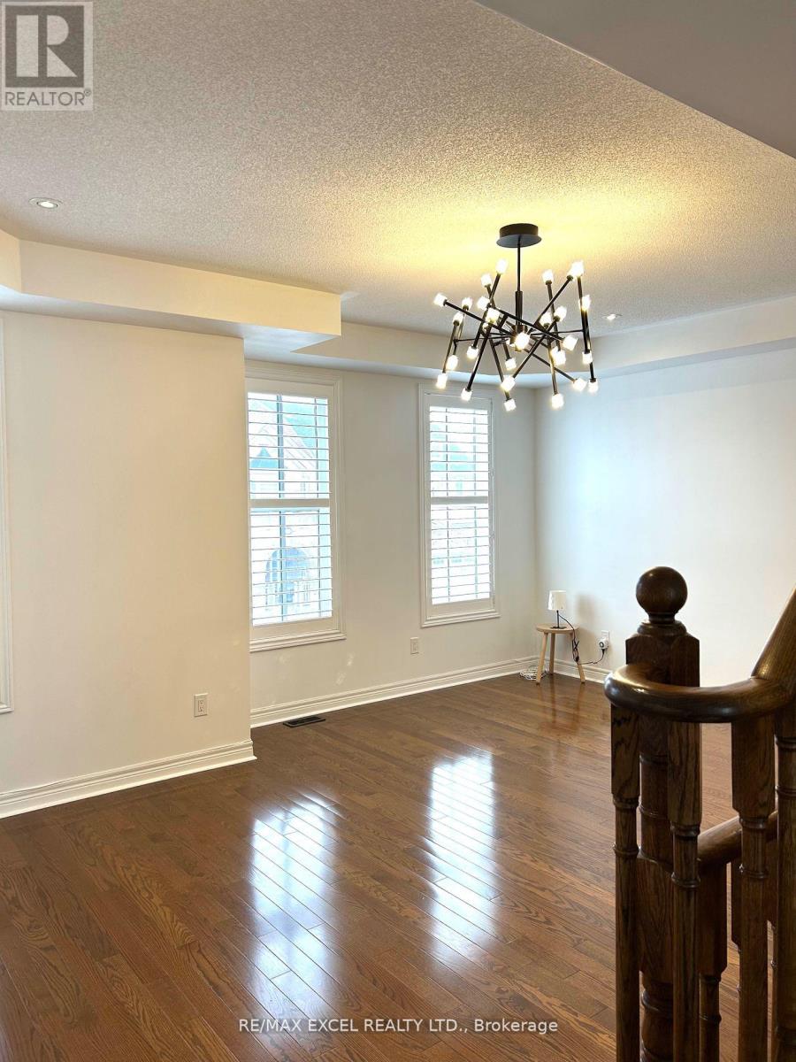 17 Earnshaw Drive, Markham, Ontario  L6C 0E4 - Photo 8 - N12445200