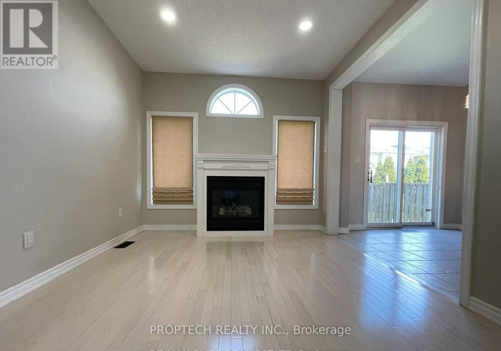 220 Farmstead Road, Richmond Hill, Ontario  L4S 2J6 - Photo 8 - N12445205