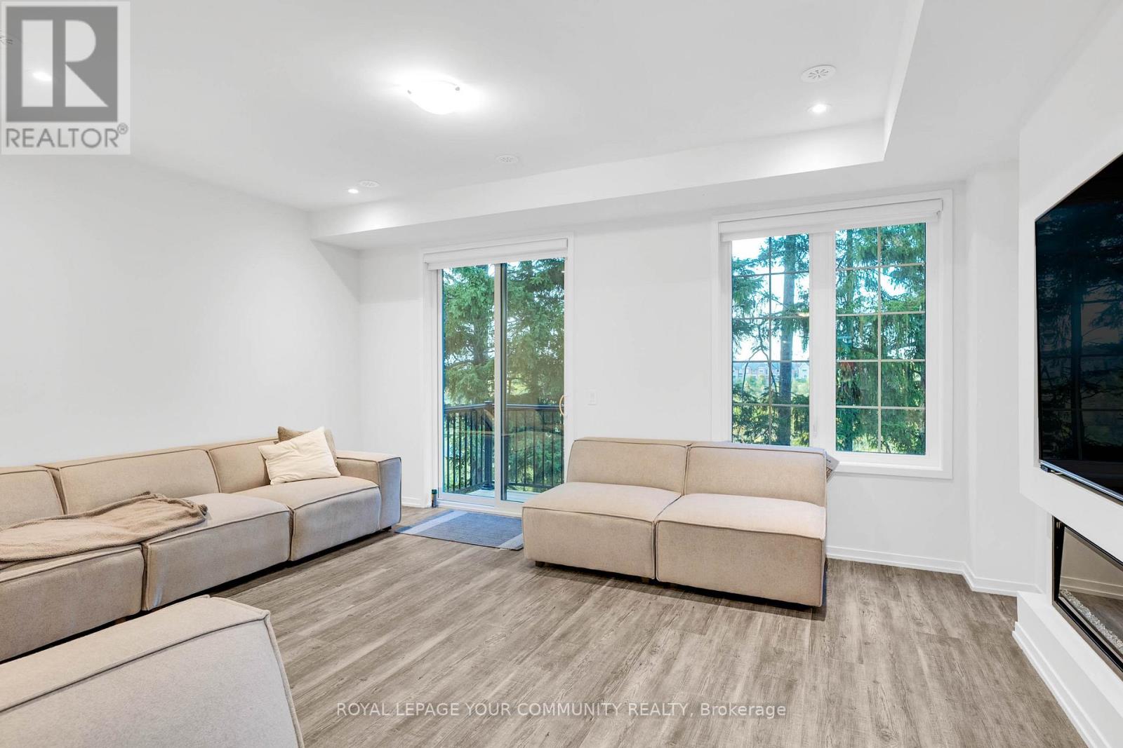 38 Arbour Green Crescent, Vaughan, Ontario  L4H 4V2 - Photo 16 - N12445214