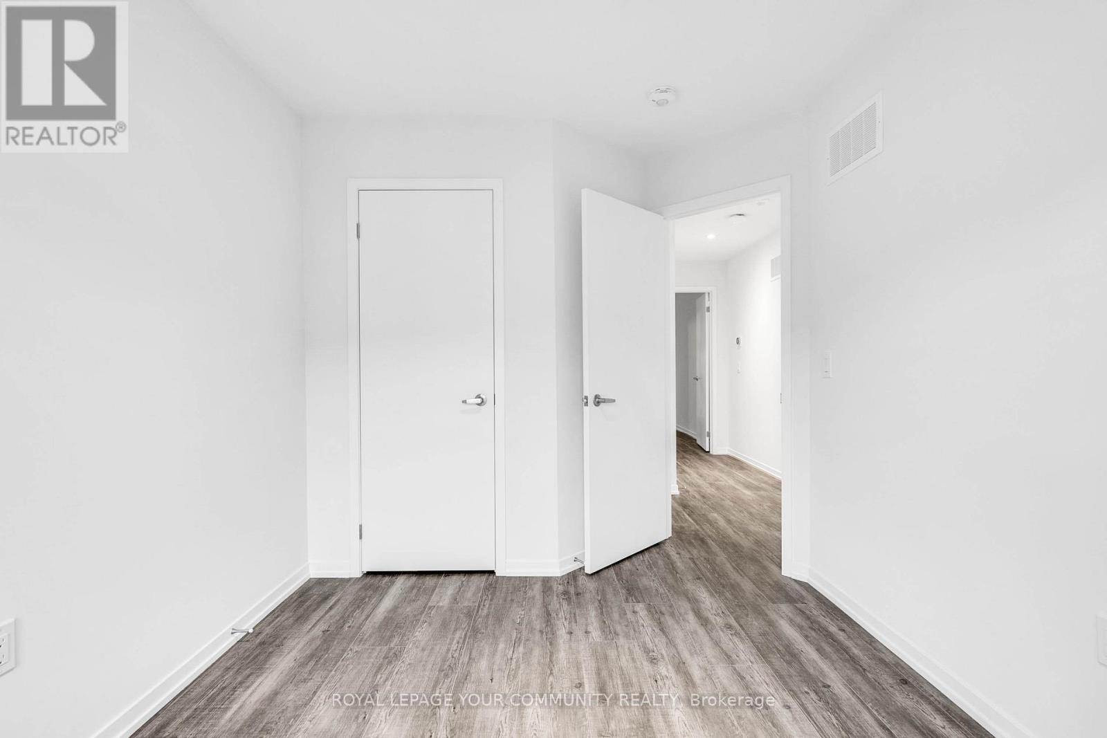 38 Arbour Green Crescent, Vaughan, Ontario  L4H 4V2 - Photo 28 - N12445214