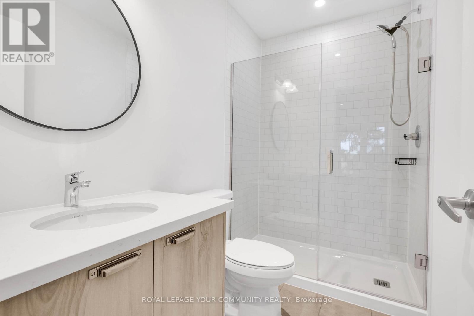 38 Arbour Green Crescent, Vaughan, Ontario  L4H 4V2 - Photo 9 - N12445214