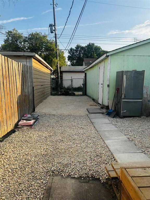 870 College Avenue, Winnipeg, Manitoba  R2X 1B1 - Photo 23 - 202525854