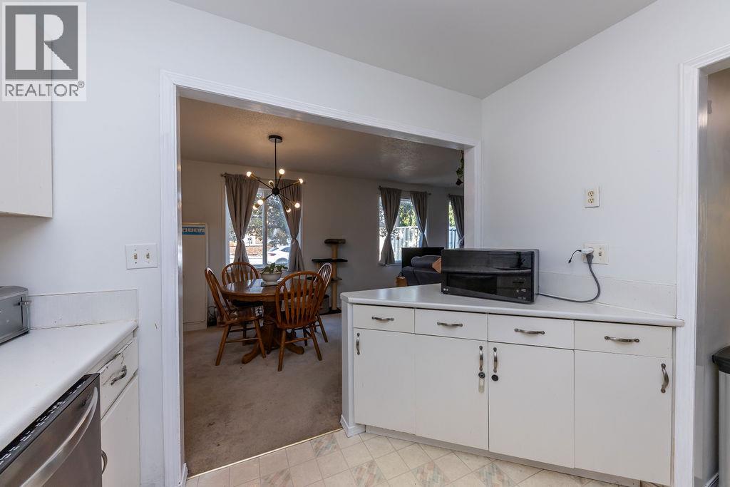 1797 Springhill Drive, Kamloops, British Columbia  V2E 1H8 - Photo 10 - 10363486