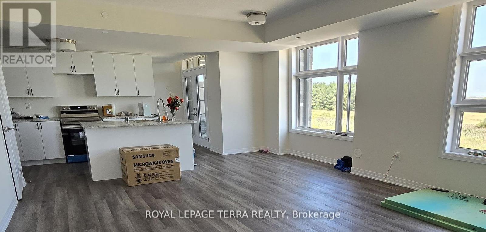 20 - 45 Fieldridge Crescent, Brampton, Ontario  L6R 4G6 - Photo 5 - W12445207
