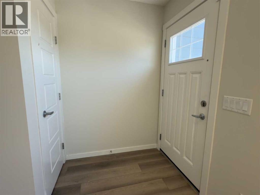 443 Cranbrook Square Se, Calgary, Alberta  T3M 3K8 - Photo 4 - A2262215