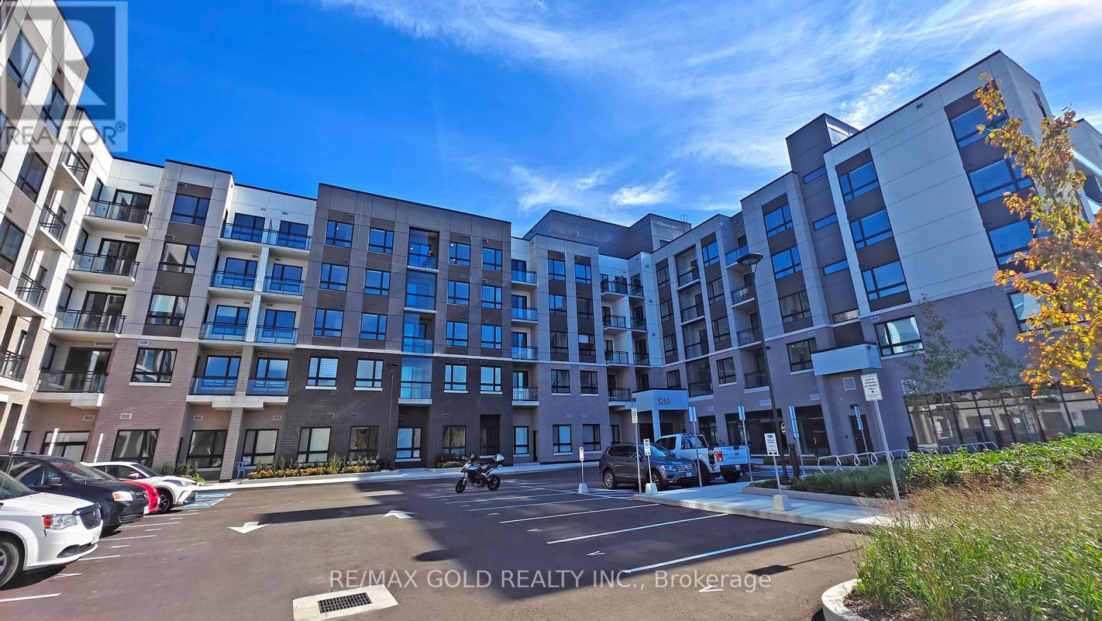 233 - 3250 Carding Mill Trail N, Oakville, Ontario  L6M 1L3 - Photo 4 - W12445212
