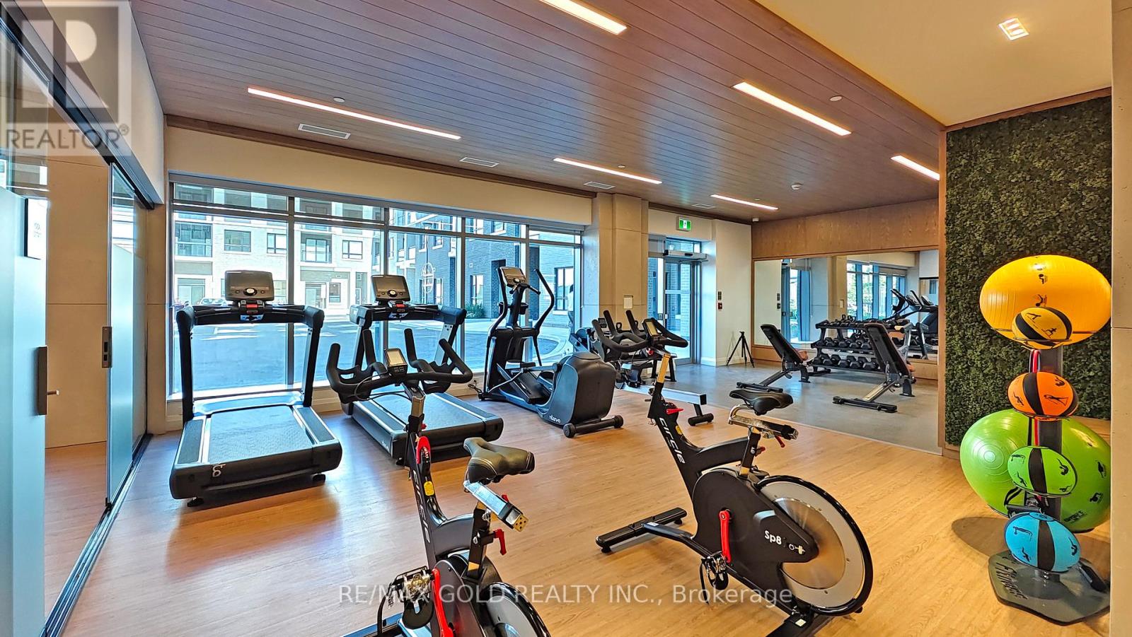 233 - 3250 Carding Mill Trail N, Oakville, Ontario  L6M 1L3 - Photo 40 - W12445212
