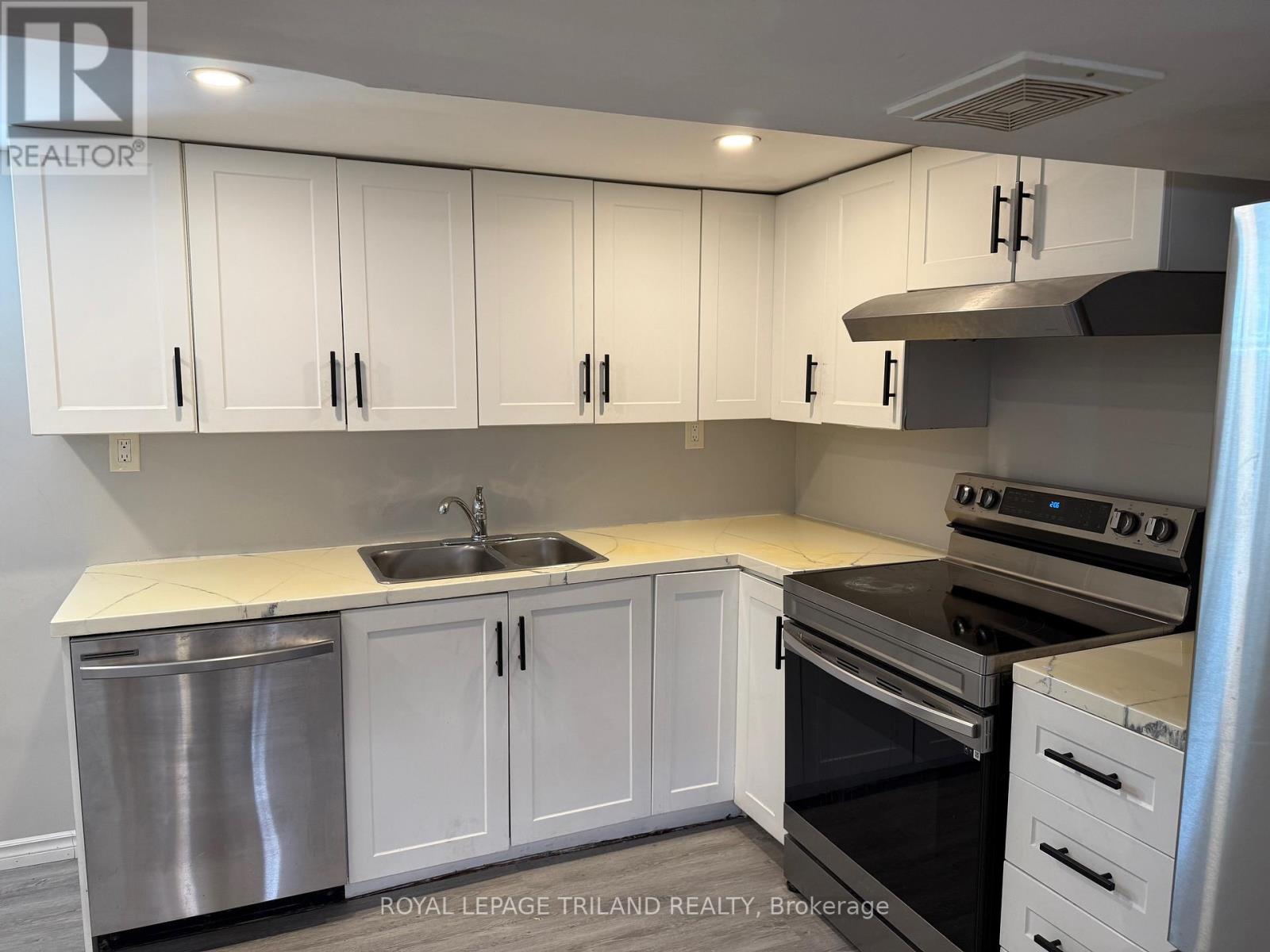 Lower - 1176 Trafalgar Street, London East, Ontario  N5Z 1H2 - Photo 3 - X12445221