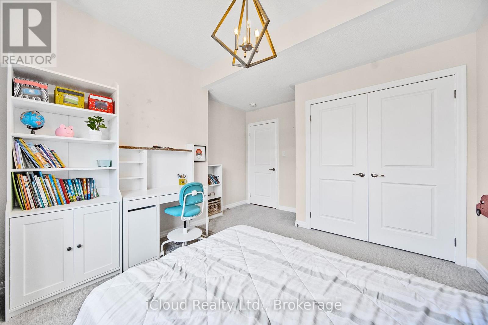 3327 Erasmum Street, Oakville, Ontario  L6M 4J9 - Photo 24 - W12443097