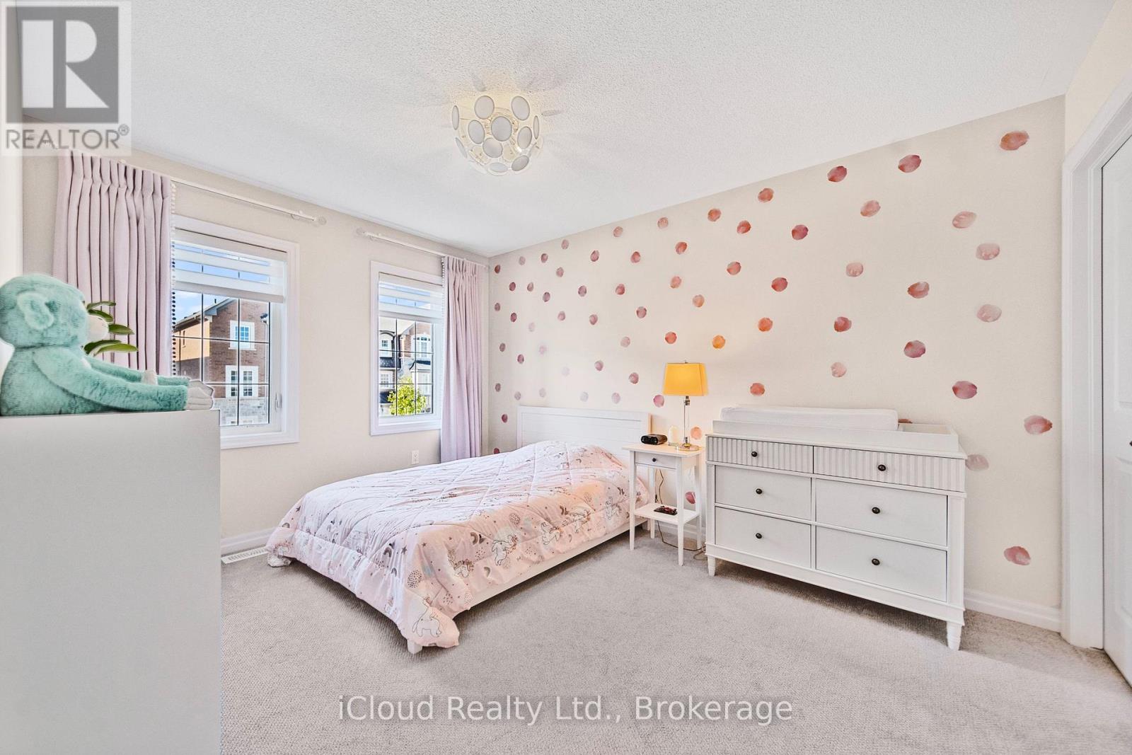 3327 Erasmum Street, Oakville, Ontario  L6M 4J9 - Photo 21 - W12443097