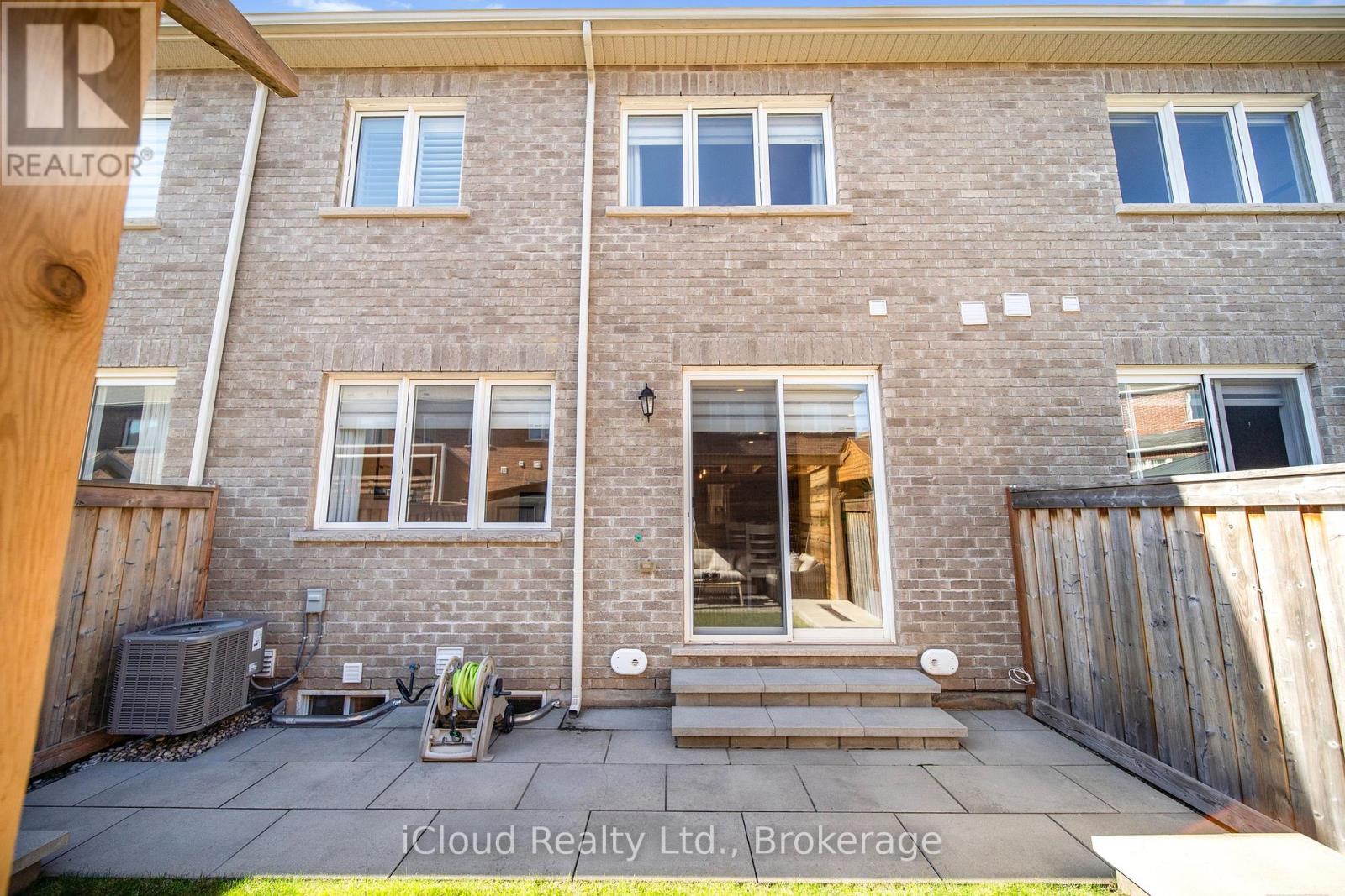 3327 Erasmum Street, Oakville, Ontario  L6M 4J9 - Photo 31 - W12443097