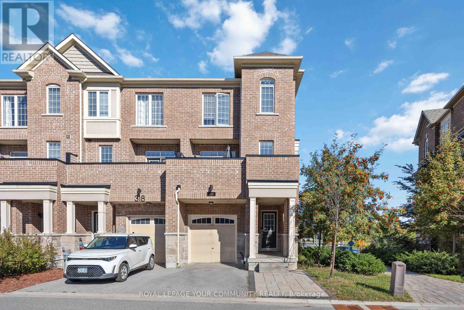 320 Clay Stones Street, Newmarket, Ontario  L3X 0M1 - Photo 3 - N12445162