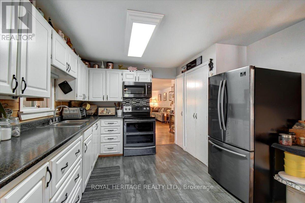 337 Upper Turriff Road, Bancroft, Ontario  K0L 2L0 - Photo 11 - X12425496