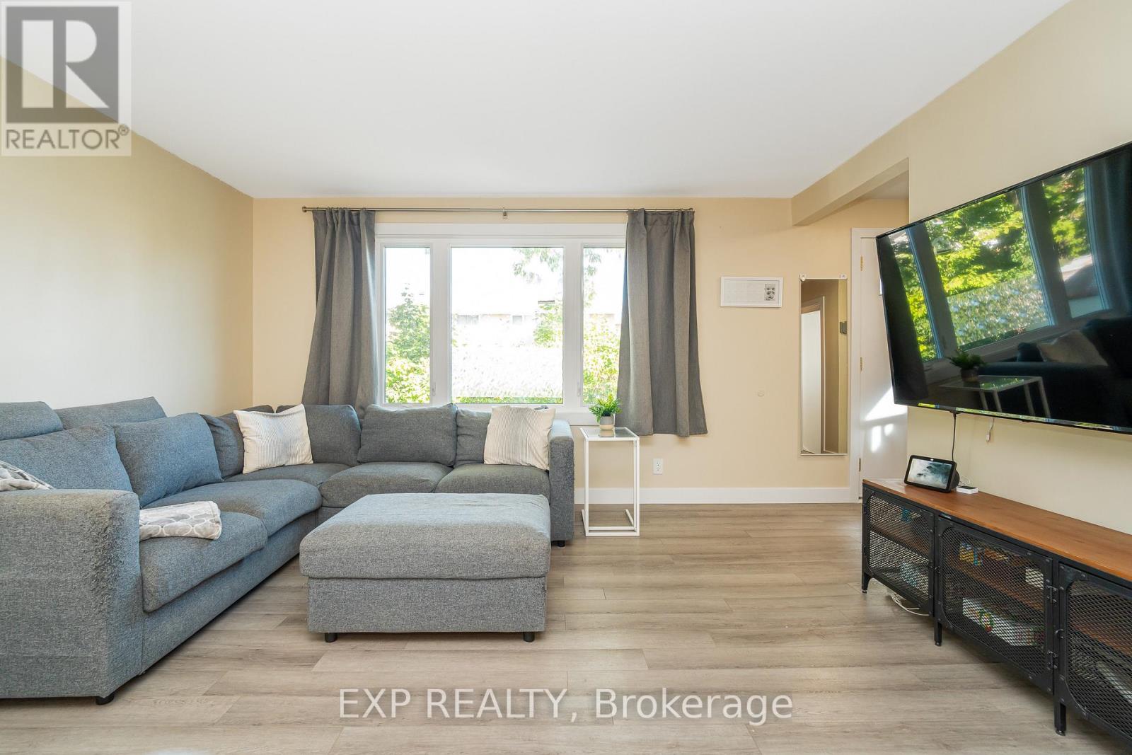 336 Poulin Avenue, Ottawa, Ontario  K2B 5T8 - Photo 10 - X12445228