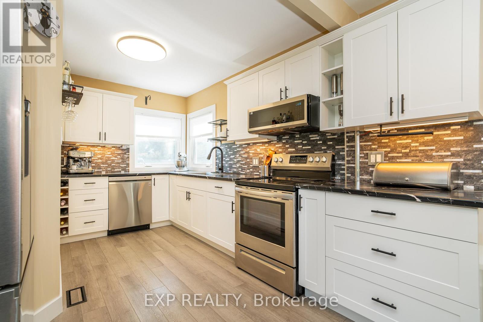 336 Poulin Avenue, Ottawa, Ontario  K2B 5T8 - Photo 14 - X12445228