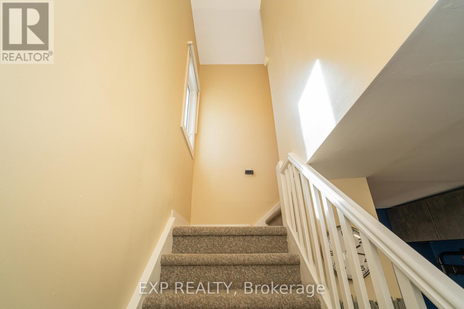 336 Poulin Avenue, Ottawa, Ontario  K2B 5T8 - Photo 22 - X12445228
