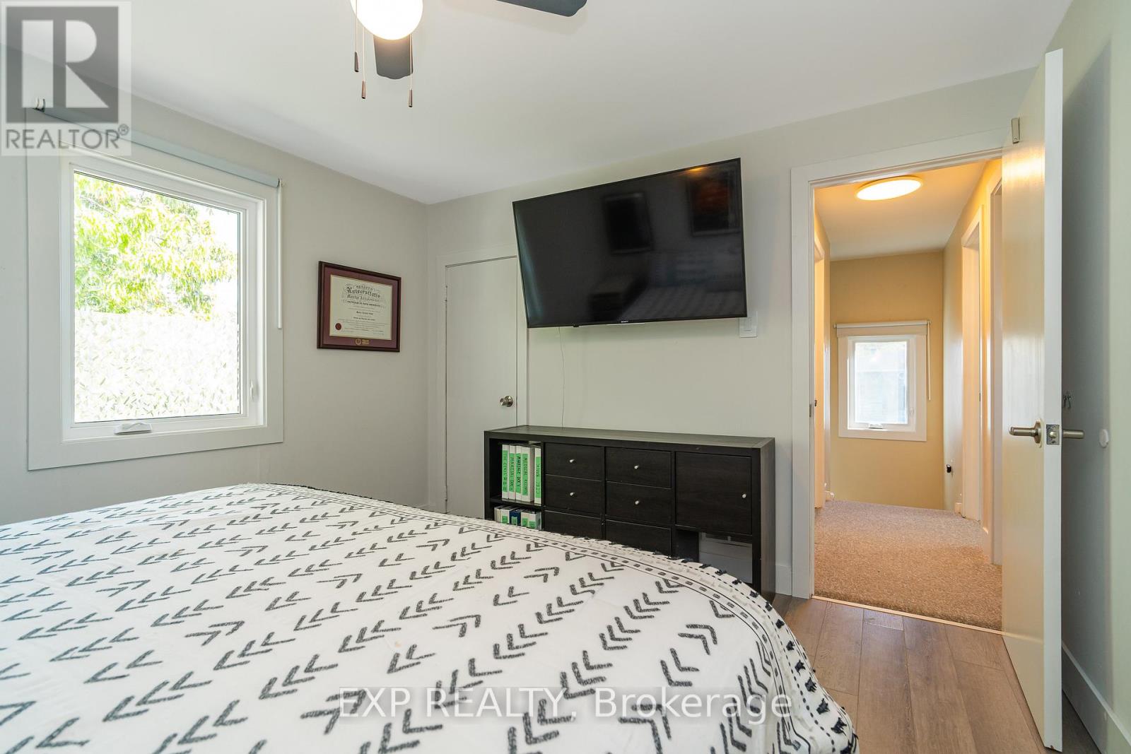 336 Poulin Avenue, Ottawa, Ontario  K2B 5T8 - Photo 29 - X12445228