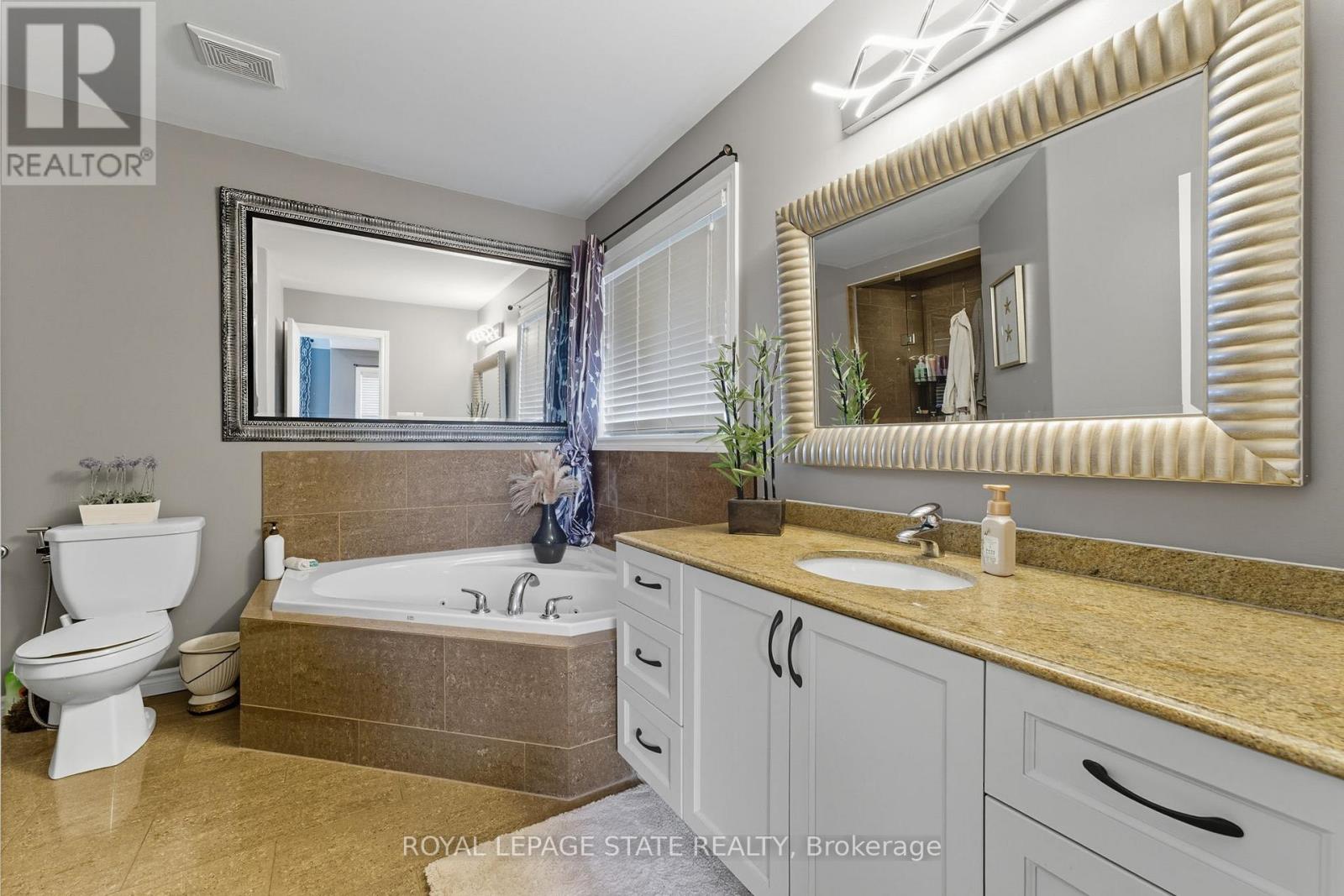 23 Kellogg Avenue, Hamilton (Villages Of Glancaster), Ontario  L0R 1W0 - Photo 22 - X12445217