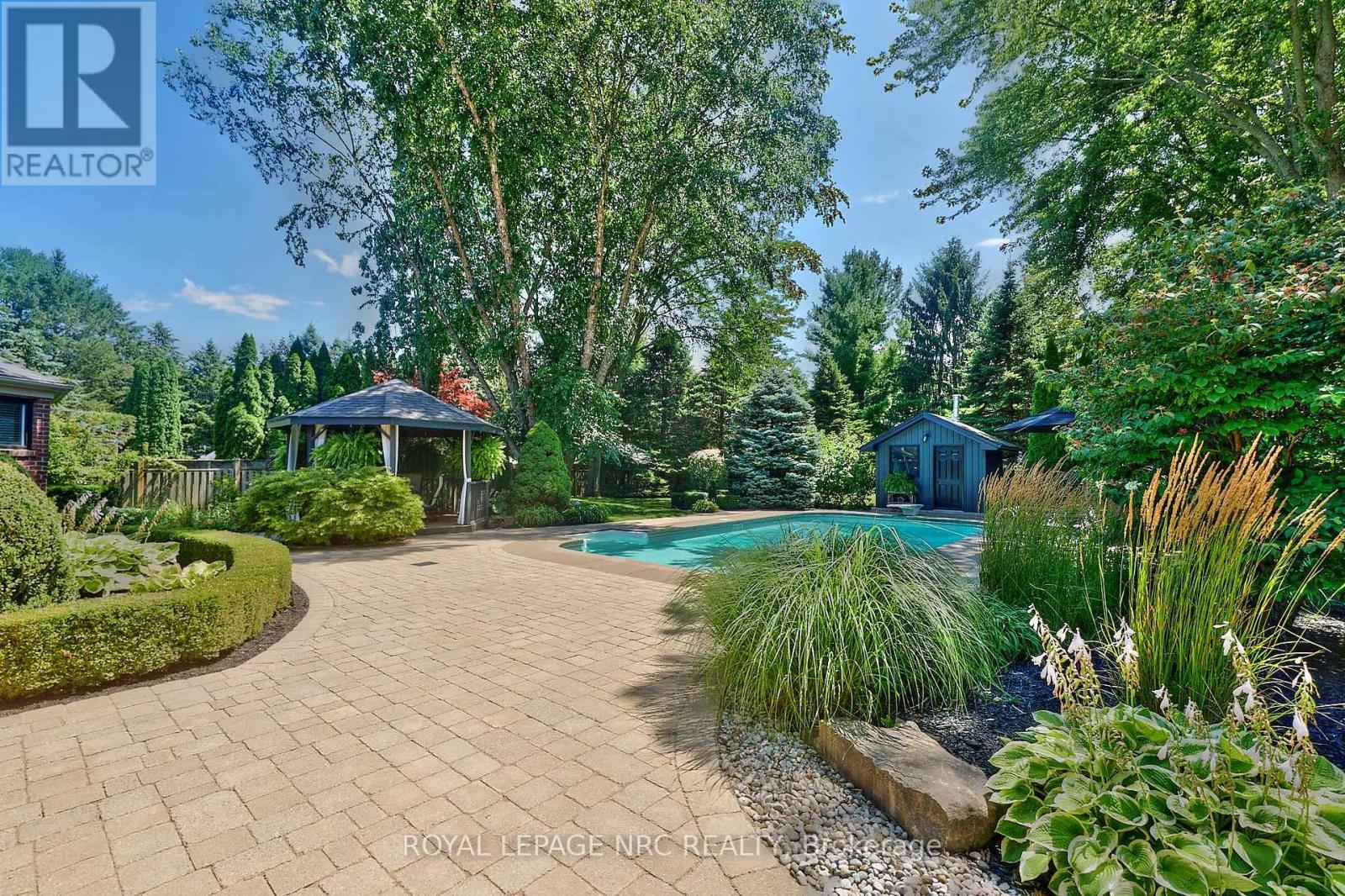 14 Shorthill Place, Pelham, Ontario  L0S 1E3 - Photo 37 - X12445247