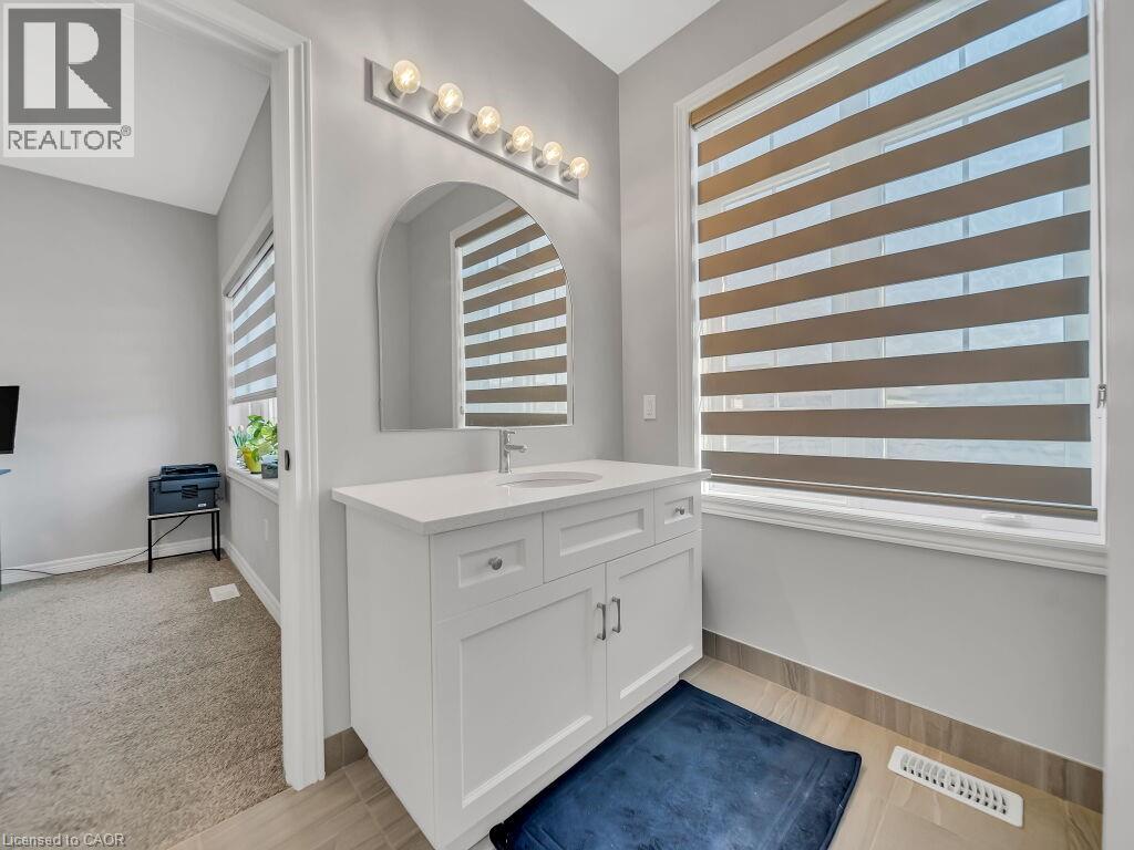 640 Florencedale Crescent, Kitchener, Ontario  N2R 0N4 - Photo 36 - 40776444