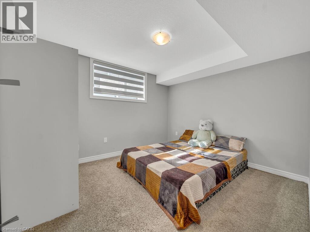 640 Florencedale Crescent, Kitchener, Ontario  N2R 0N4 - Photo 45 - 40776444