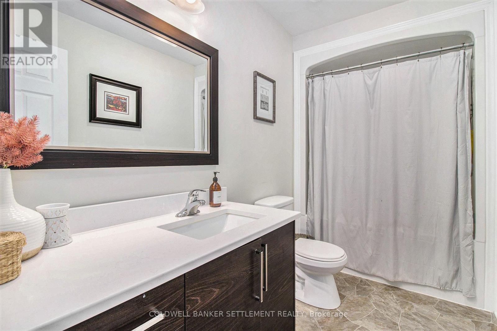 164 Brittany Street, Drummond/north Elmsley, Ontario  K7C 4K9 - Photo 15 - X12445248