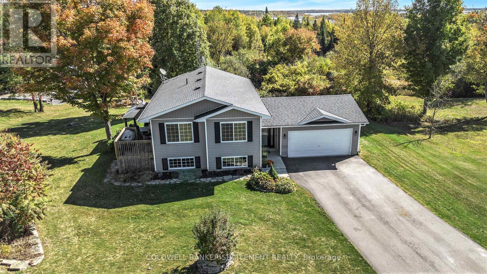 164 Brittany Street, Drummond/north Elmsley, Ontario  K7C 4K9 - Photo 2 - X12445248