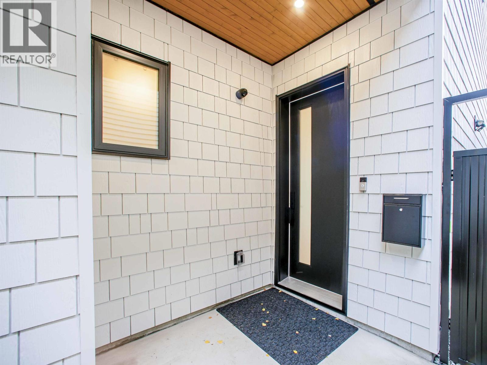 2 2785 W 21 Avenue, Vancouver, British Columbia  V6L 1K4 - Photo 2 - R3054257