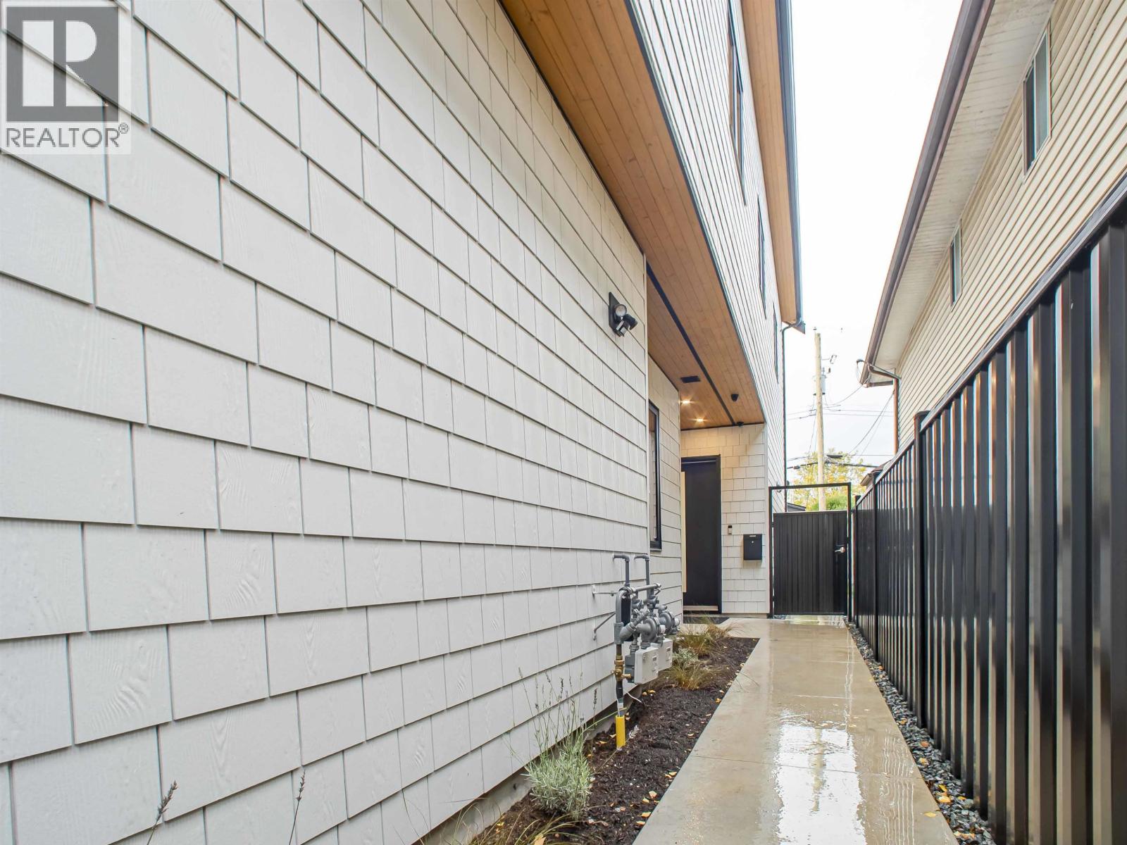 2 2785 W 21 Avenue, Vancouver, British Columbia  V6L 1K4 - Photo 3 - R3054257