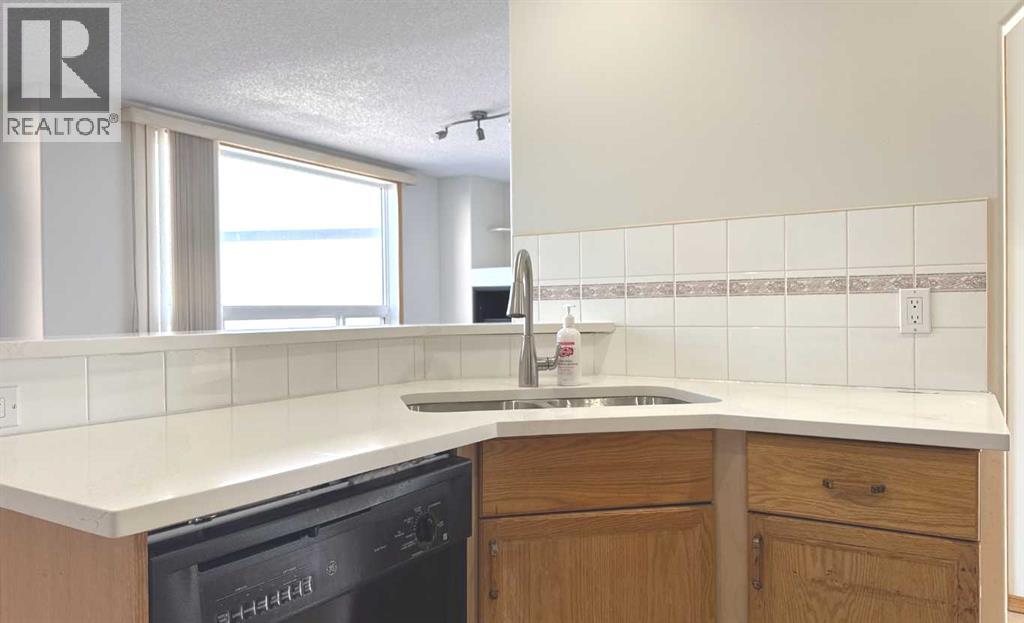 244 Los Alamos Place Ne, Calgary, Alberta  T1Y 7G7 - Photo 6 - A2261540