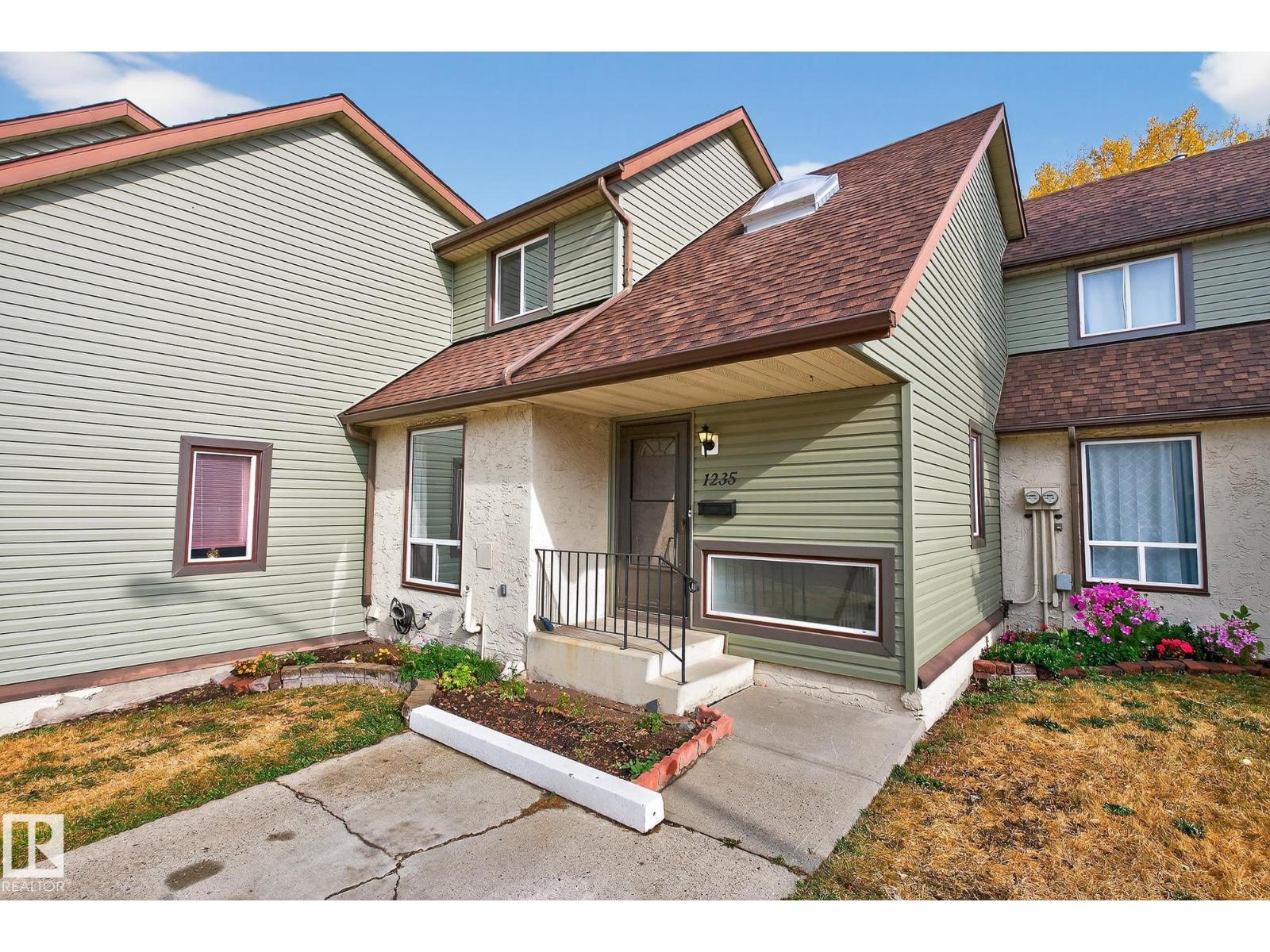 1235 62 St Nw, Edmonton, Alberta  T6L 2H6 - Photo 1 - E4460883