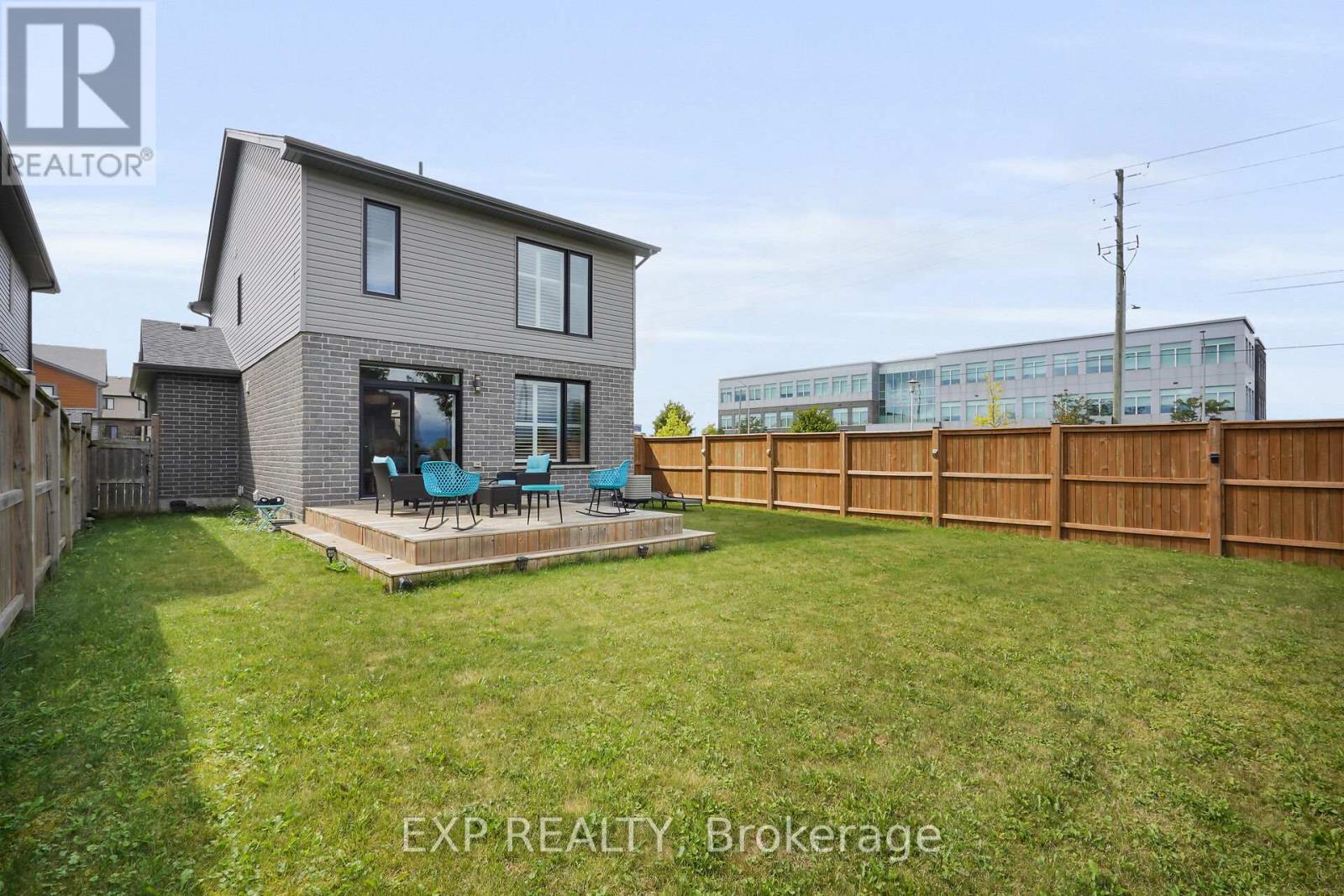 2221 Tribalwood St Street, London North, Ontario  N6G 0R4 - Photo 10 - X12372783
