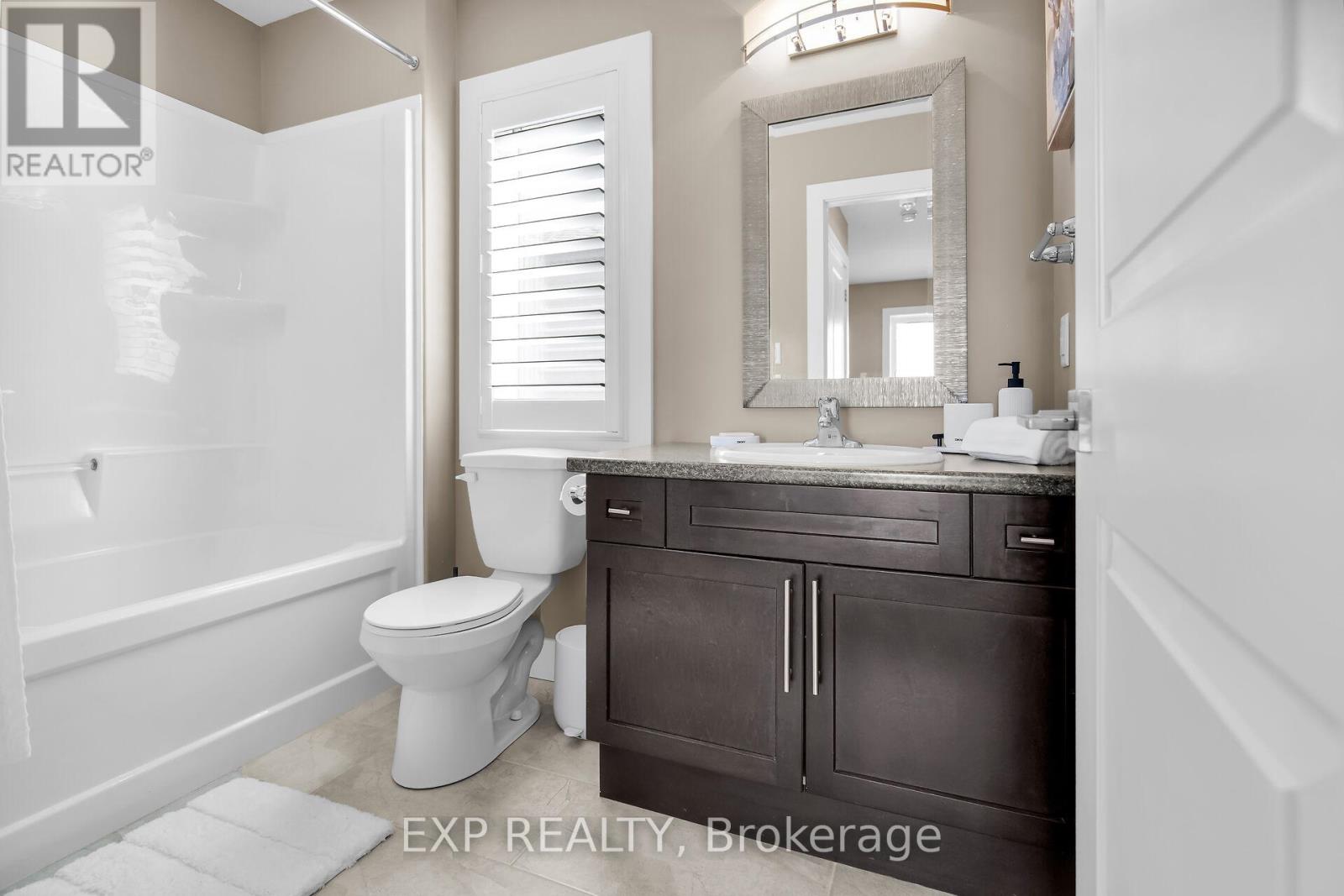2221 Tribalwood St Street, London North, Ontario  N6G 0R4 - Photo 32 - X12372783