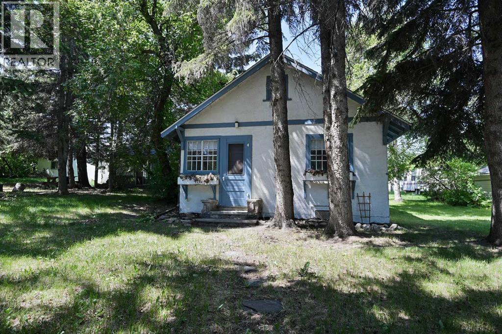 4738 50 Street E, Sylvan Lake, Alberta  T4S 1G8 - Photo 2 - A2251325