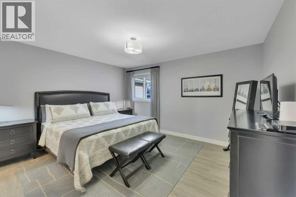 32 Cameron Close, Sylvan Lake, Alberta  T4S 0N5 - Photo 11 - A2260820