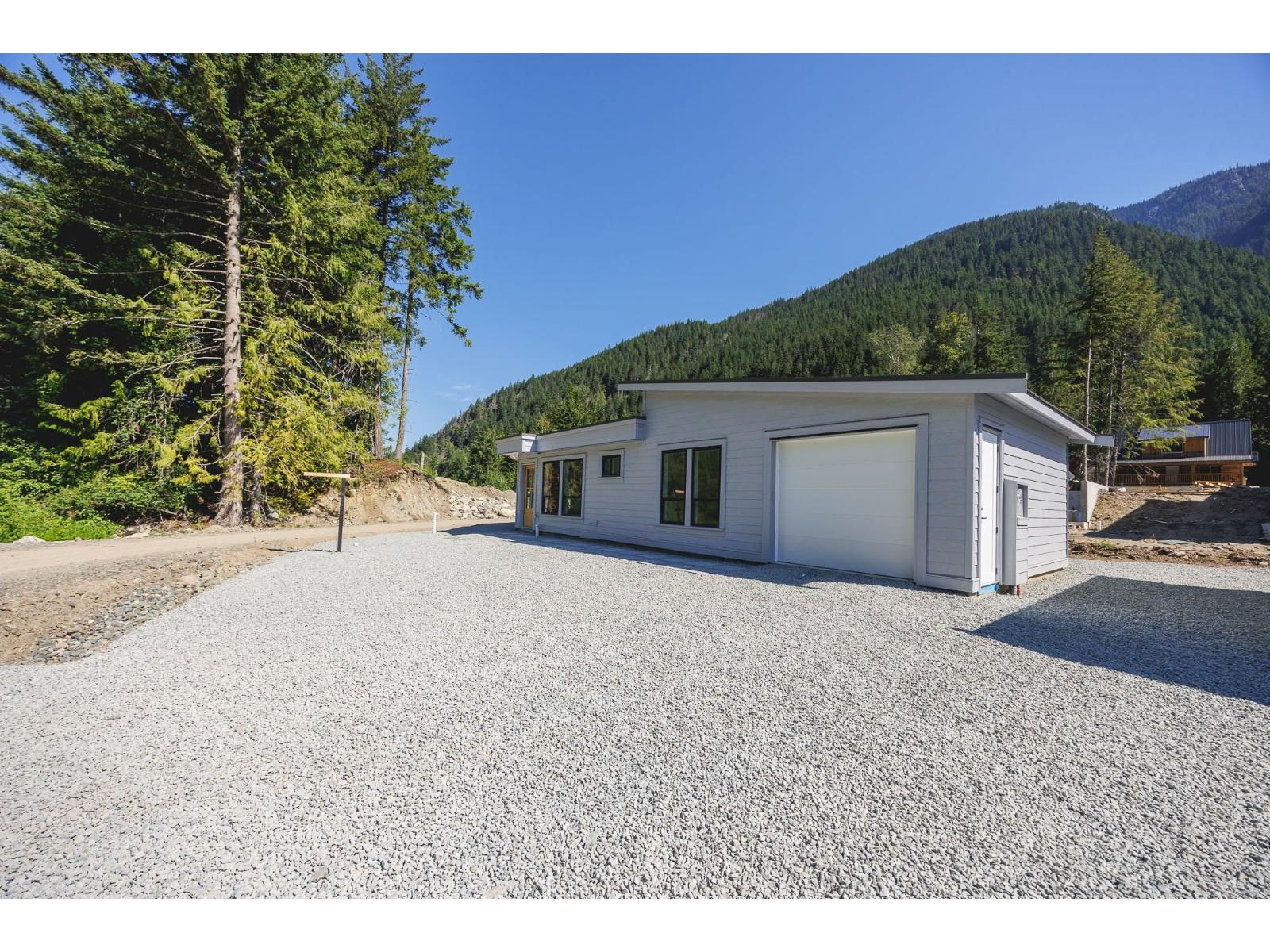 Hg 188 71346 Grove Place, Sunshine Valley, Sunshine Valley, British Columbia  V0X 1L5 - Photo 3 - R3052977