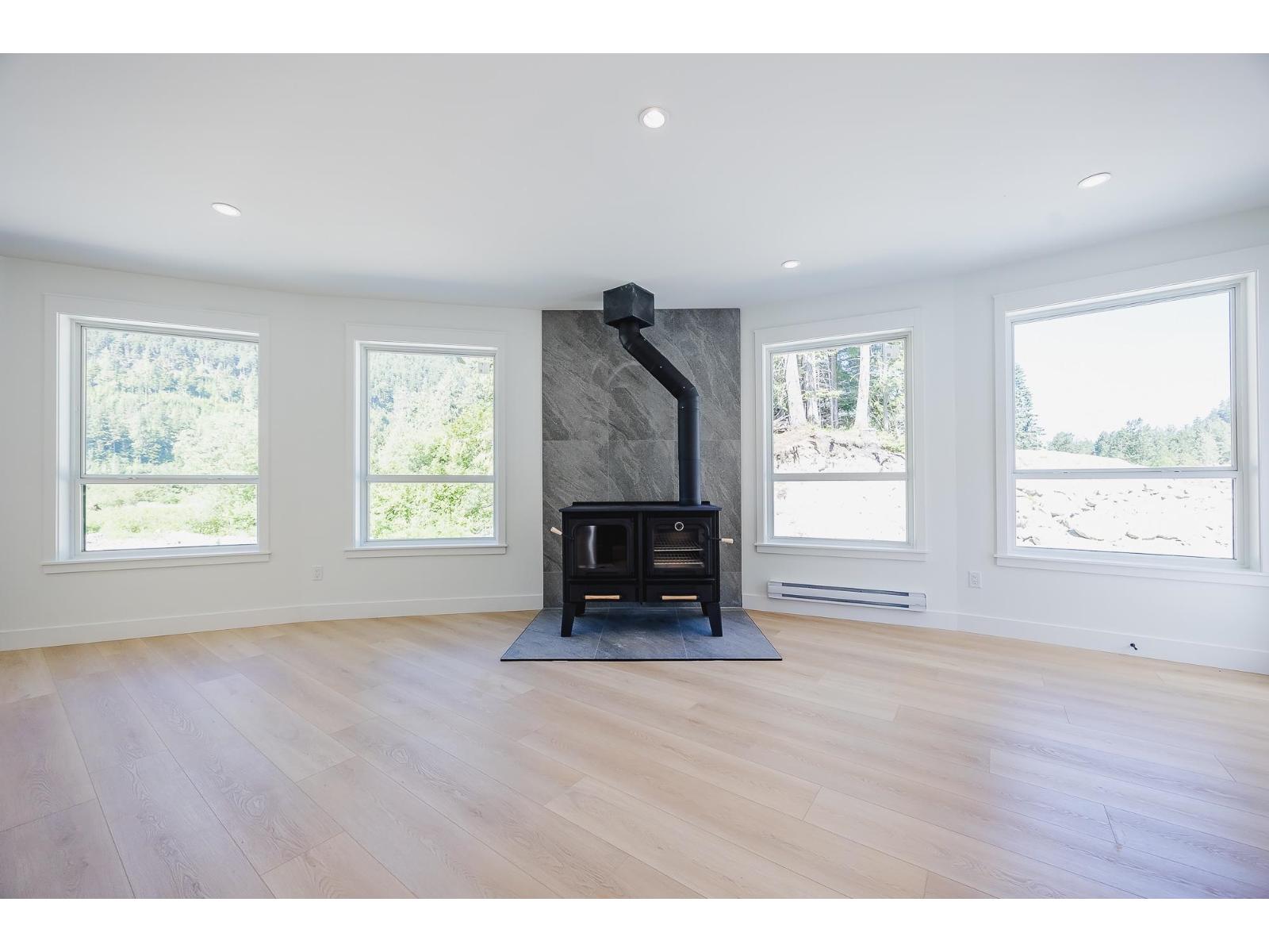 Hg 188 71346 Grove Place, Sunshine Valley, Sunshine Valley, British Columbia  V0X 1L5 - Photo 4 - R3052977