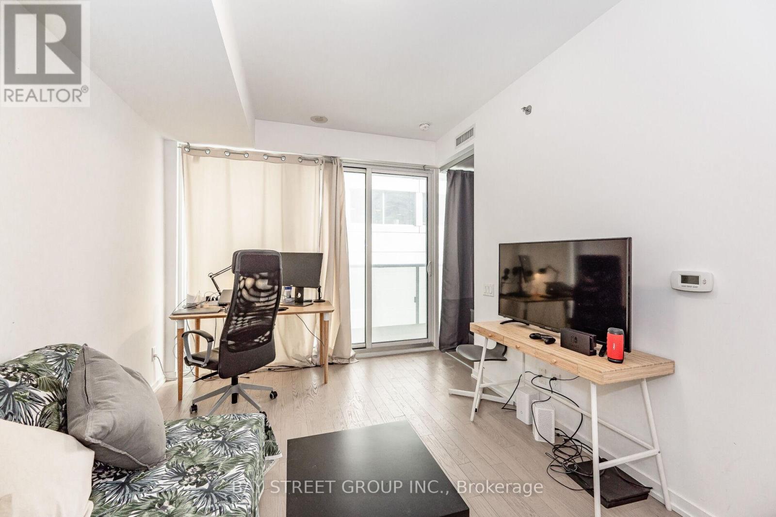601 - 101 Peter Street, Toronto (Waterfront Communities), Ontario  M5V 0G6 - Photo 12 - C12445230