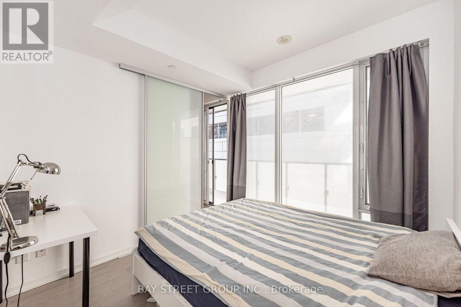 601 - 101 Peter Street, Toronto (Waterfront Communities), Ontario  M5V 0G6 - Photo 15 - C12445230