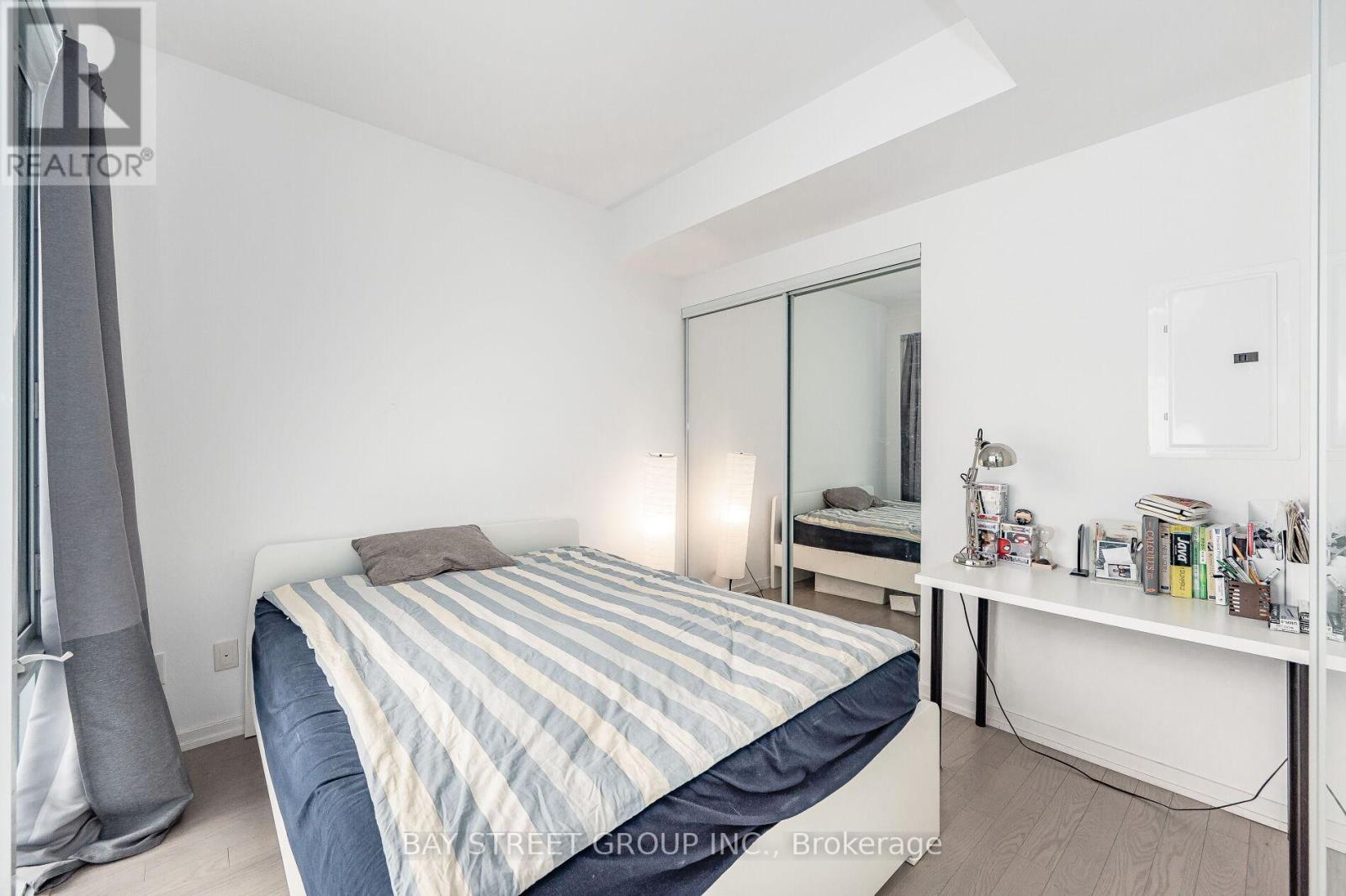 601 - 101 Peter Street, Toronto (Waterfront Communities), Ontario  M5V 0G6 - Photo 4 - C12445230