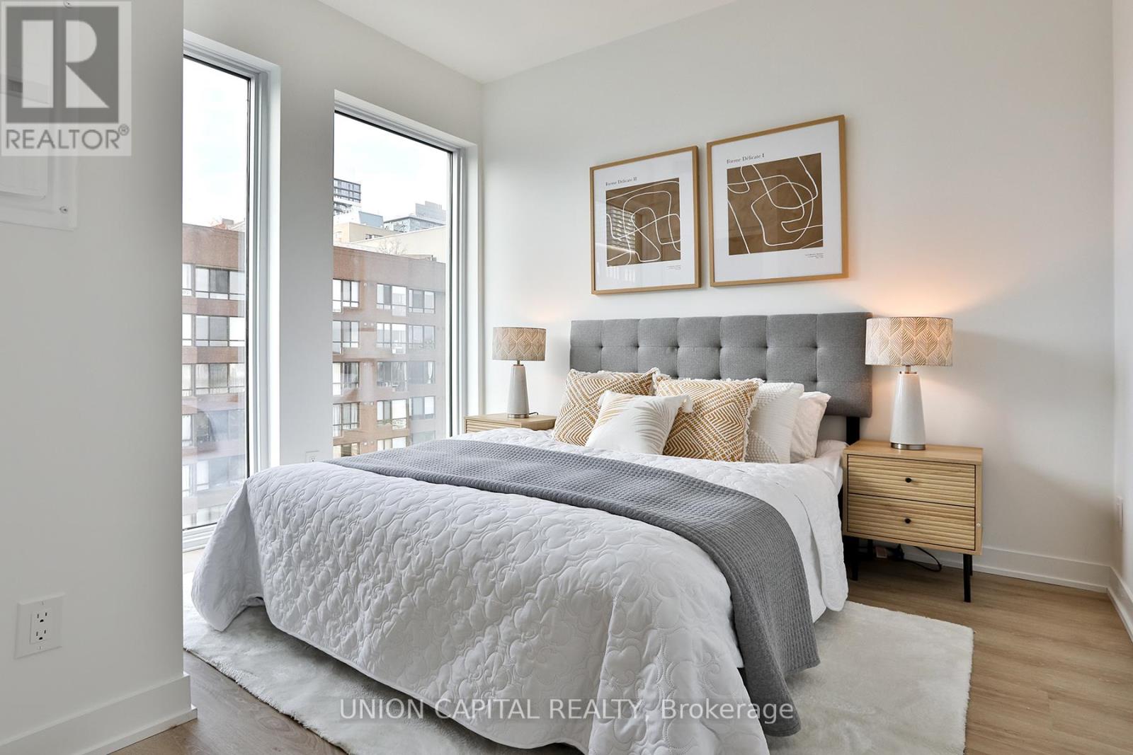 1005 - 319 Jarvis Street, Toronto (Moss Park), Ontario  M5B 0C8 - Photo 10 - C12445231