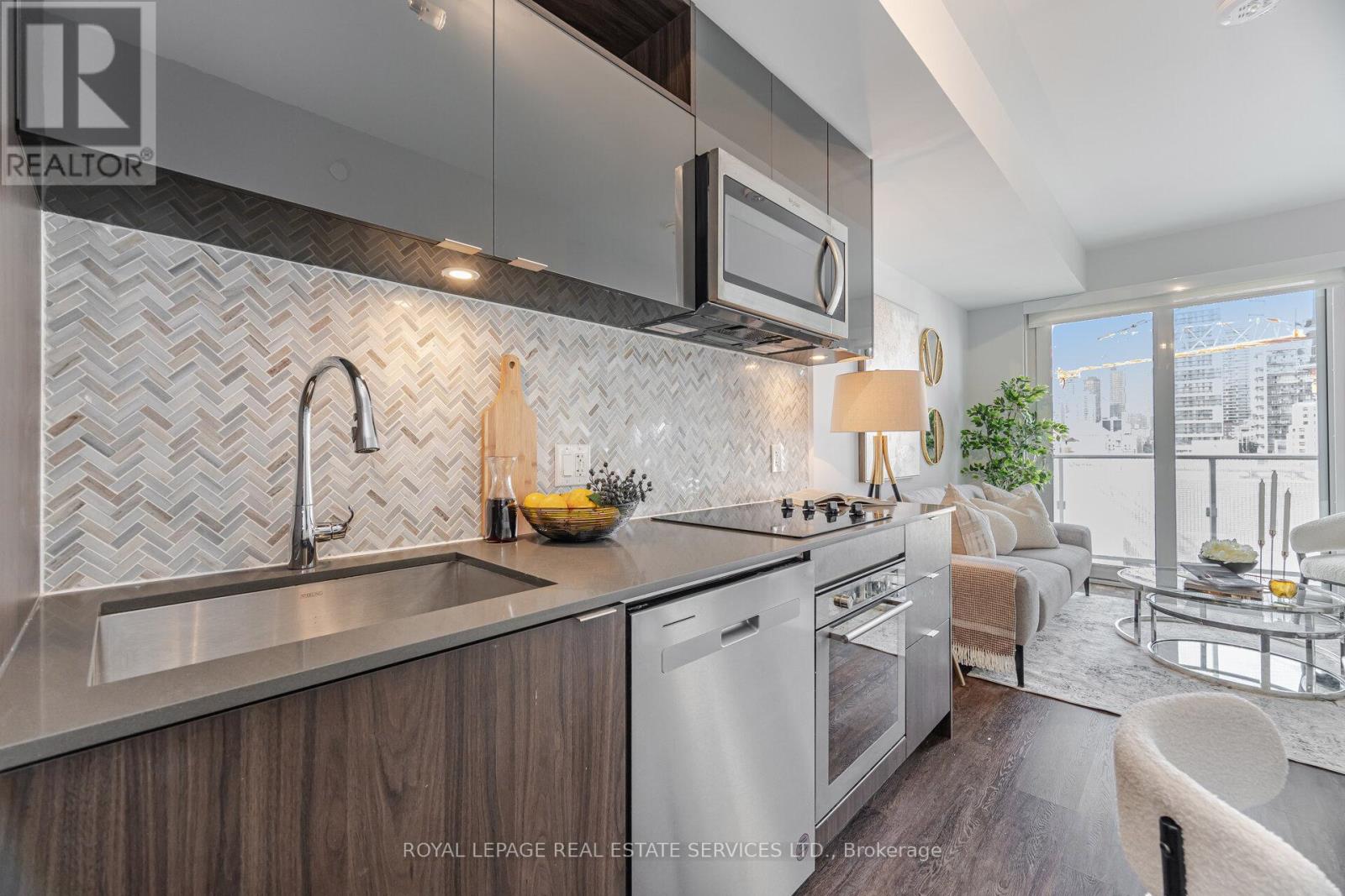 803 - 100 Dalhousie Street, Toronto, Ontario  M5B 0C7 - Photo 13 - C12445251