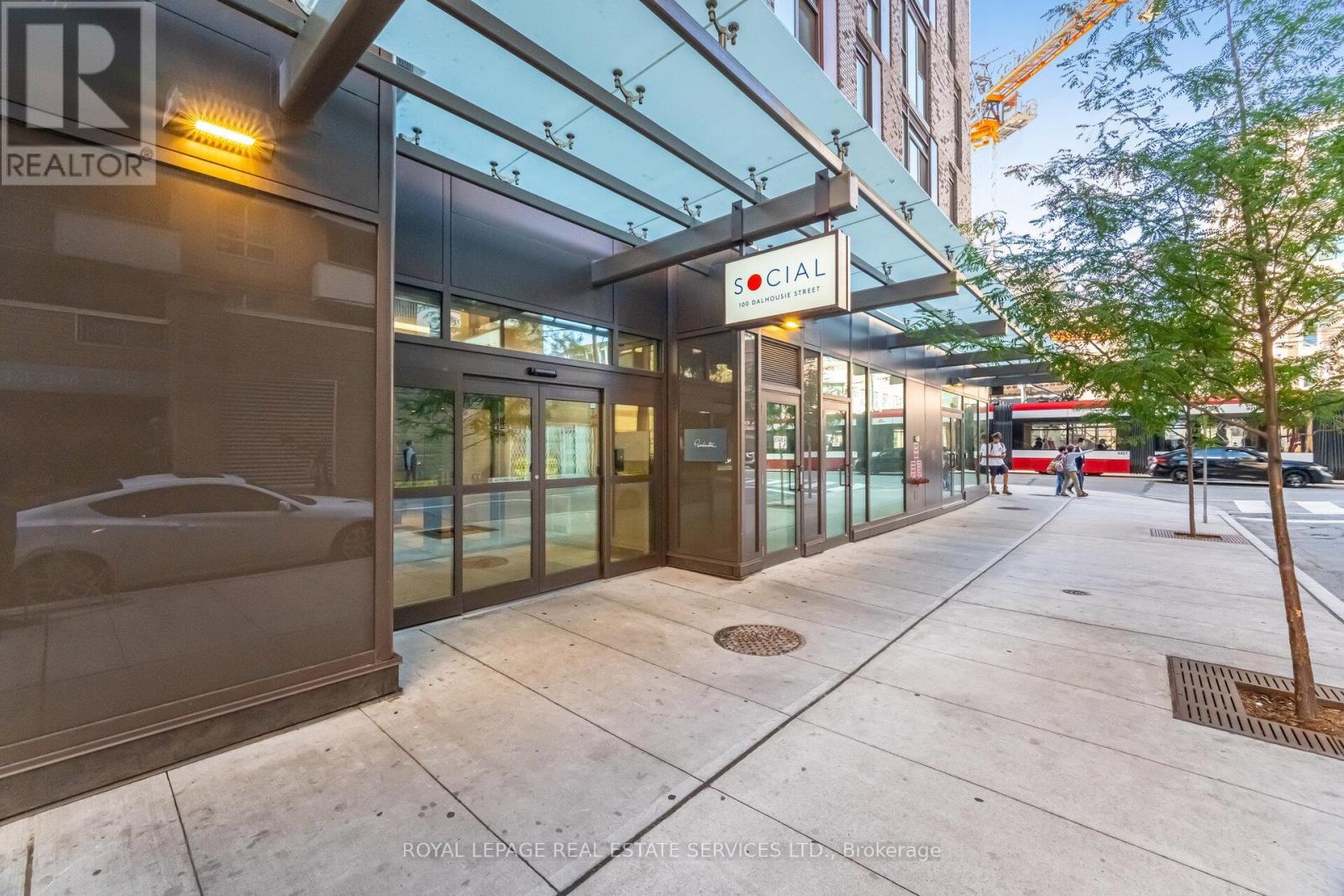 803 - 100 Dalhousie Street, Toronto, Ontario  M5B 0C7 - Photo 2 - C12445251