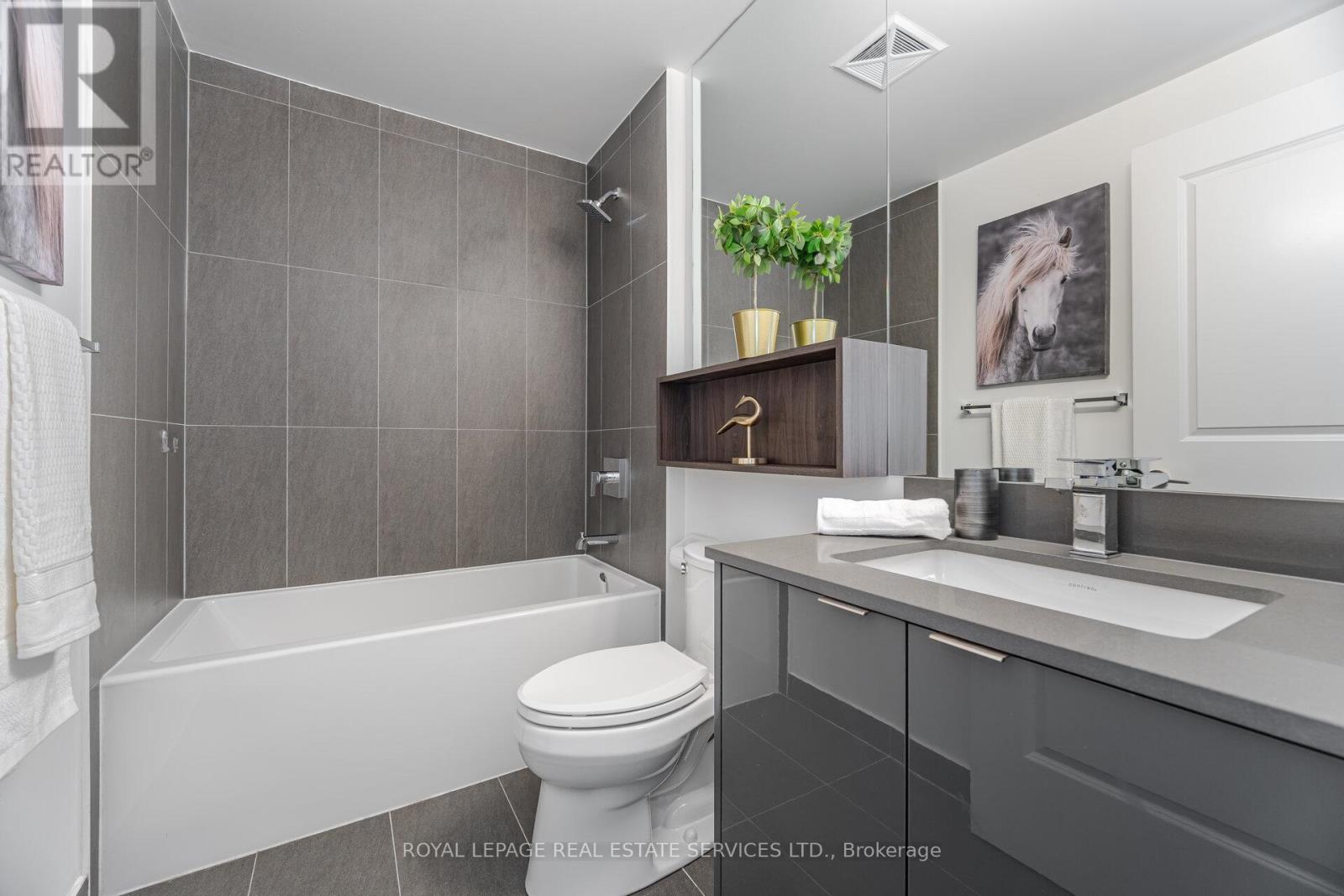 803 - 100 Dalhousie Street, Toronto, Ontario  M5B 0C7 - Photo 28 - C12445251