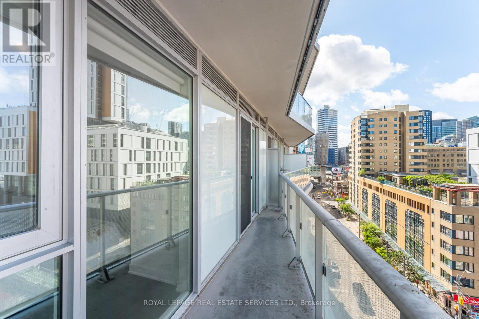 803 - 100 Dalhousie Street, Toronto, Ontario  M5B 0C7 - Photo 32 - C12445251