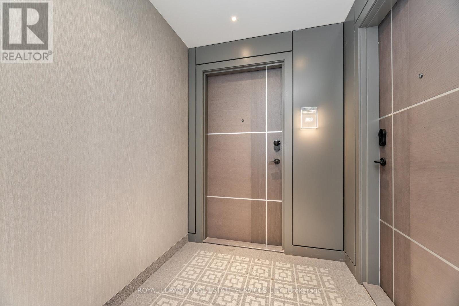 803 - 100 Dalhousie Street, Toronto, Ontario  M5B 0C7 - Photo 4 - C12445251