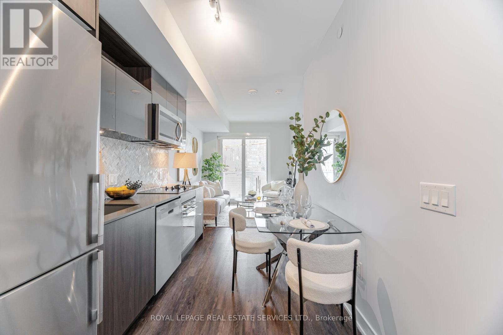 803 - 100 Dalhousie Street, Toronto, Ontario  M5B 0C7 - Photo 9 - C12445251