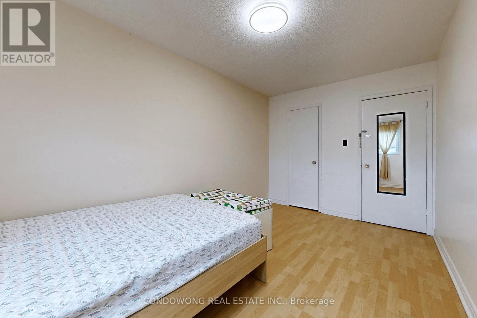 63 Revlis Crescent, Toronto (L'amoreaux), Ontario  M1V 1E8 - Photo 21 - E12445219