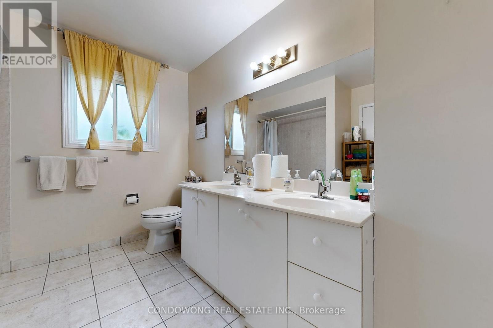 63 Revlis Crescent, Toronto (L'amoreaux), Ontario  M1V 1E8 - Photo 25 - E12445219